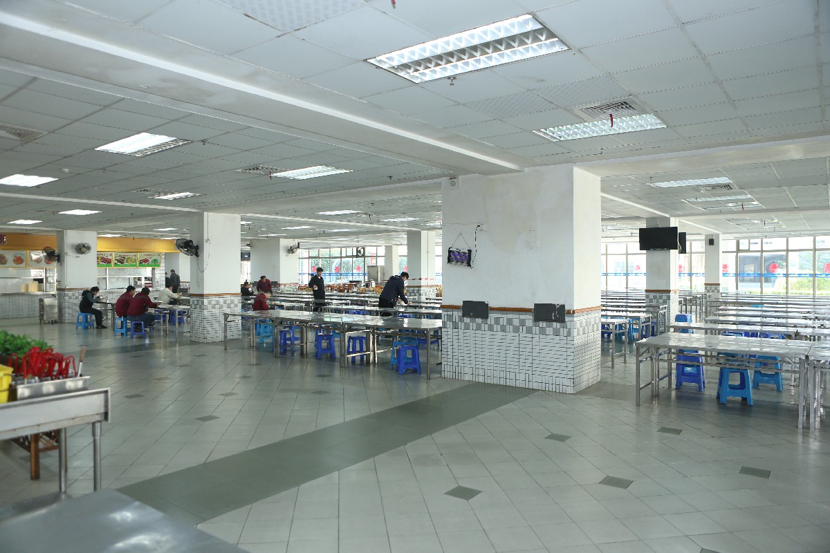 学校食堂